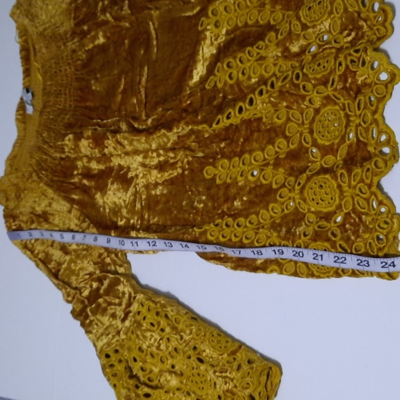 NWT JOHN MARK MARIGOLD GOLD VELVET TOP SZ L - Picture 10 of 11